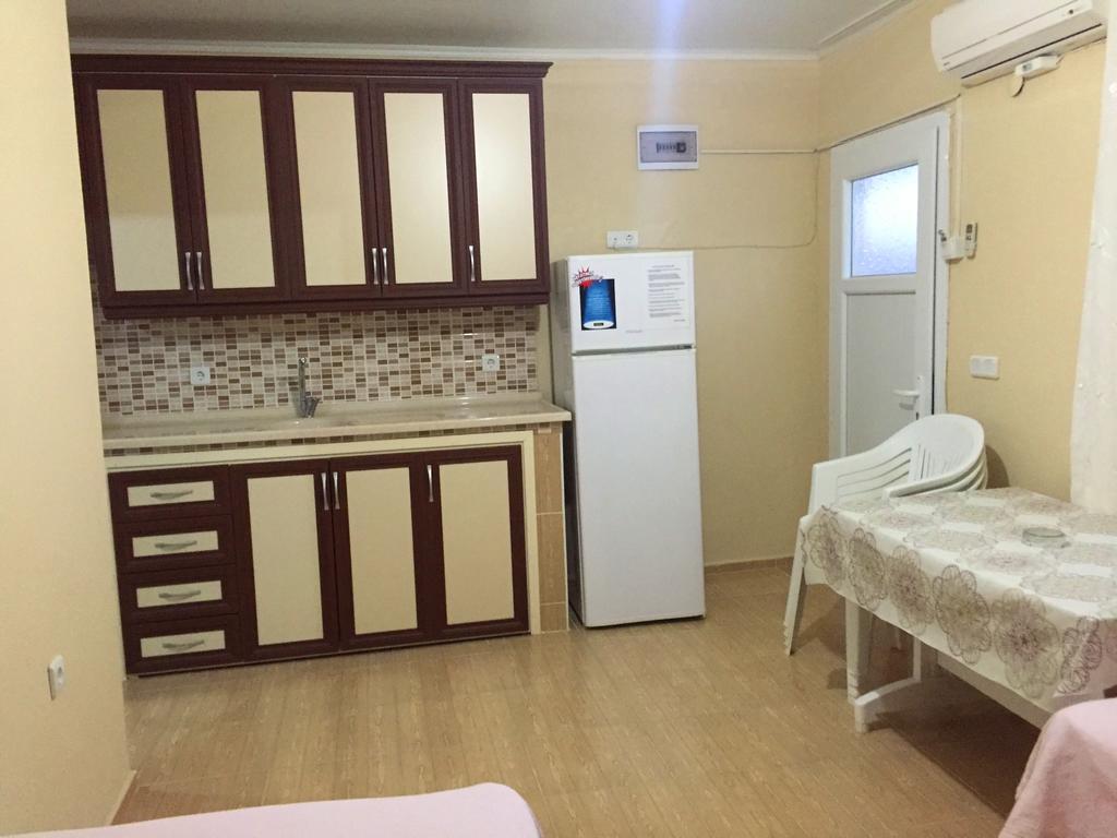 Mali Beach Aparthotel Siğacık Rom bilde